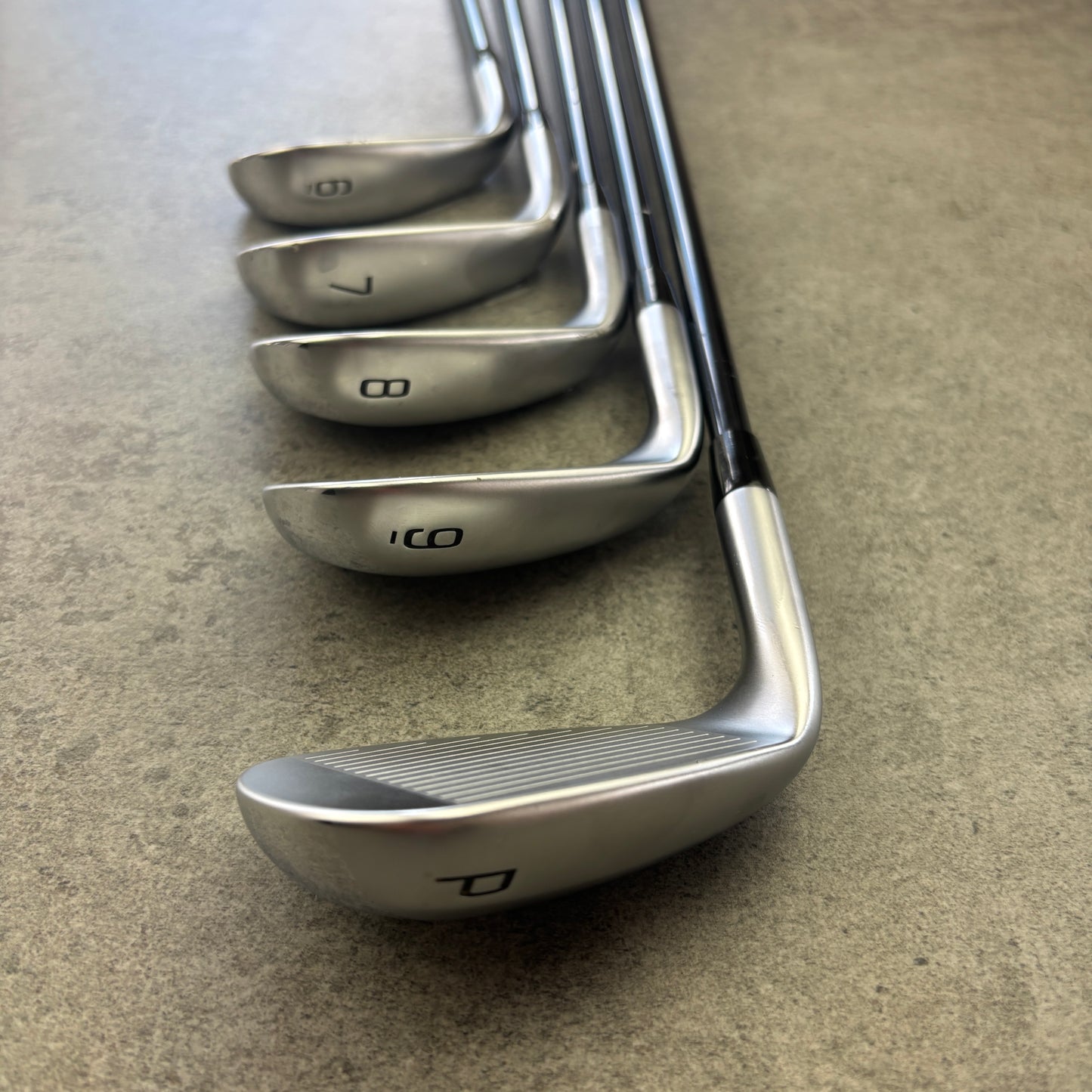 Mizuno JPX 925 Hot Metal järnset (6–PW) – Regular