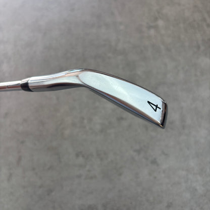 Titleist 718 AP3 järn 4 – Stiff
