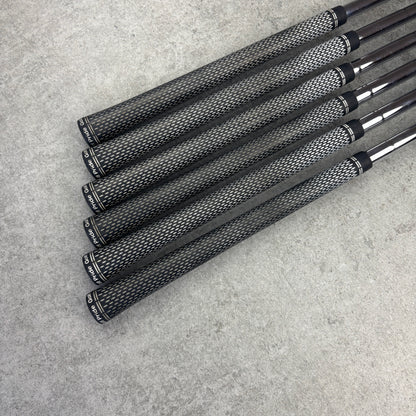 Titleist 718 AP3 järnset (5–PW) – Stiff