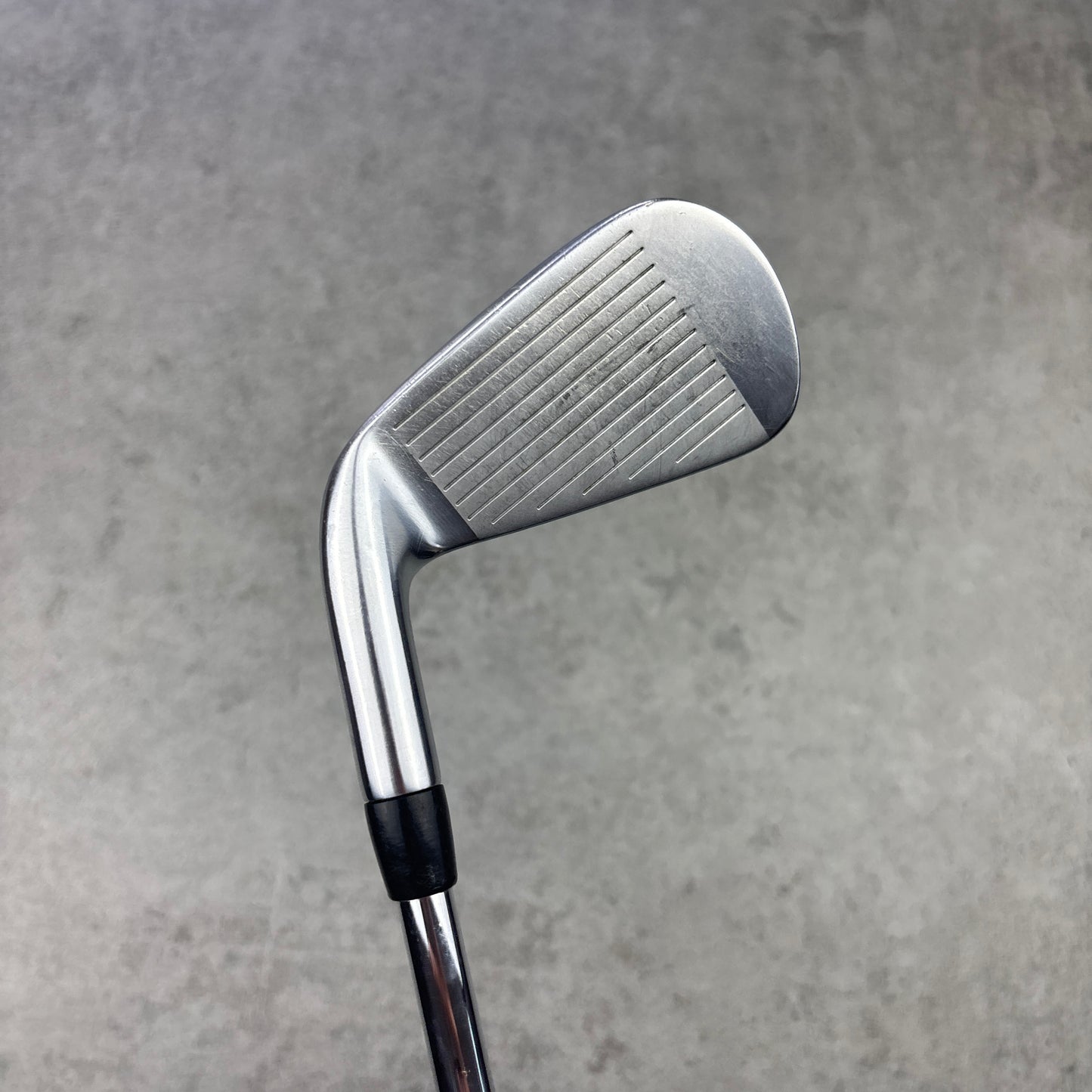 Titleist 718 AP3 järnset (5–PW) – Stiff