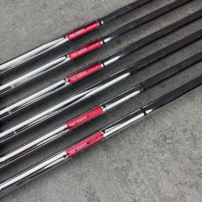 Wilson Staff D200 järnset (5–PW) – Uniflex (Vänster)