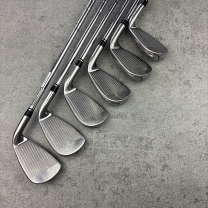 Wilson Staff D200 järnset (5–PW) – Uniflex (Vänster)
