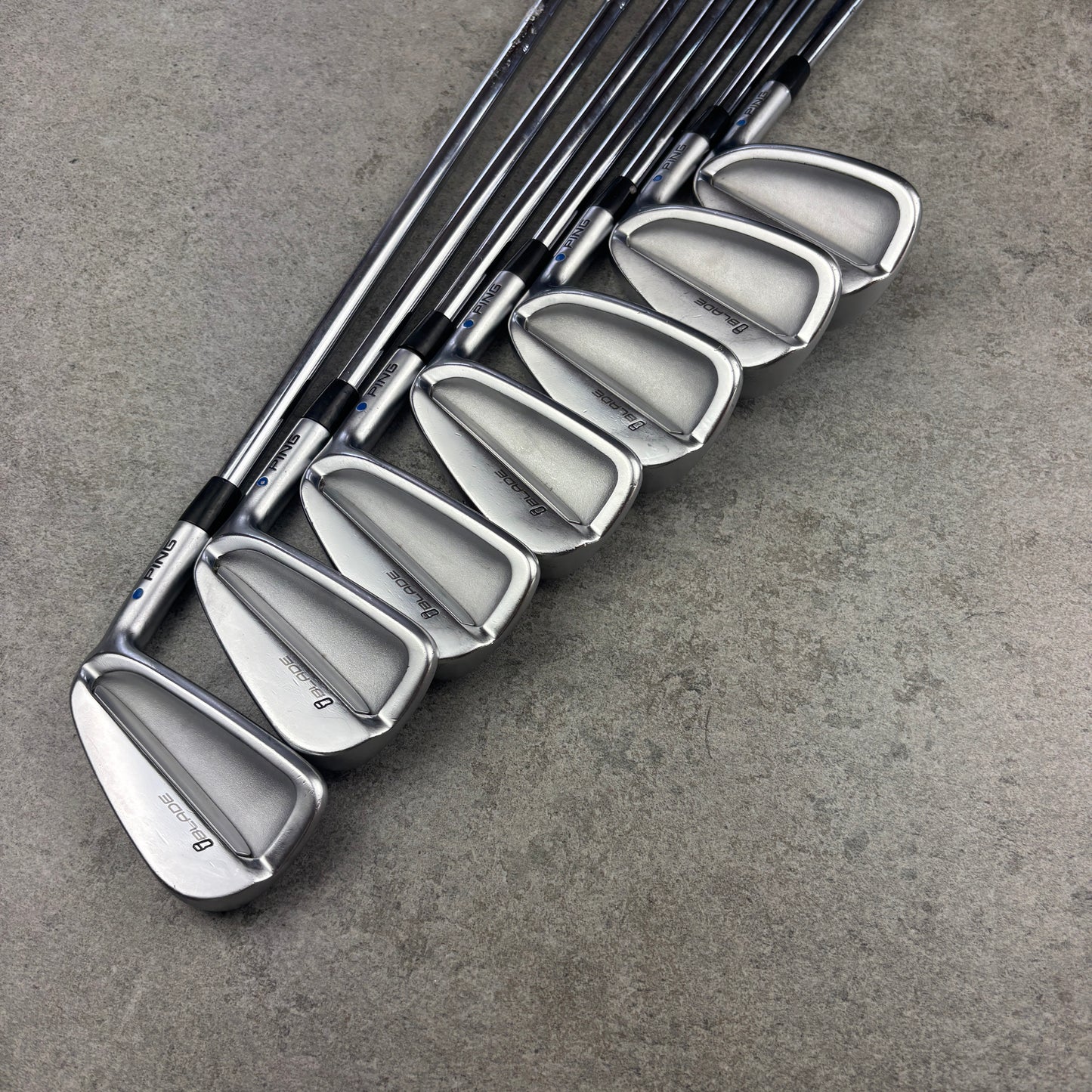 Ping iBlade järnset 4–PW – Dynamic Gold 120 S300 Stiff – Blue Dot