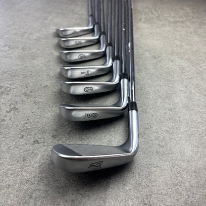 Ping iBlade järnset 4–PW – Dynamic Gold 120 S300 Stiff – Blue Dot