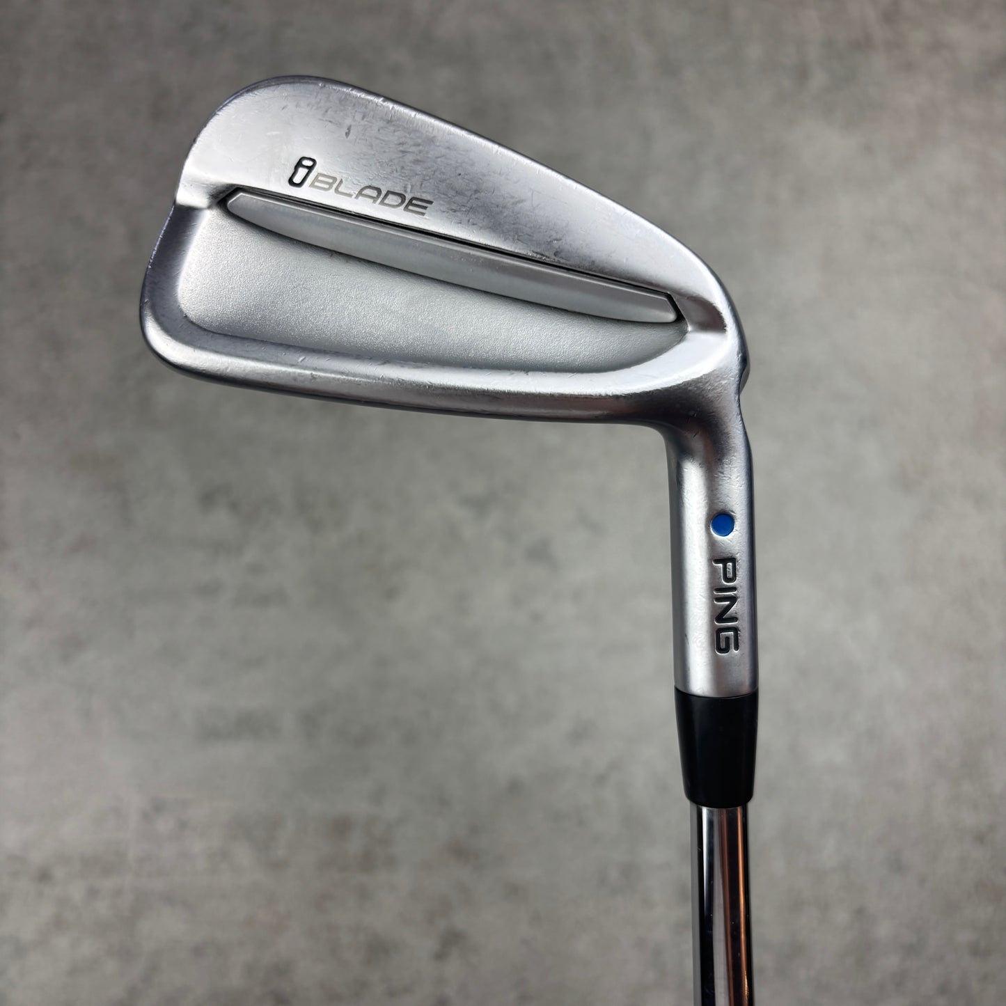 Ping iBlade järnset 4–PW – Dynamic Gold 120 S300 Stiff – Blue Dot
