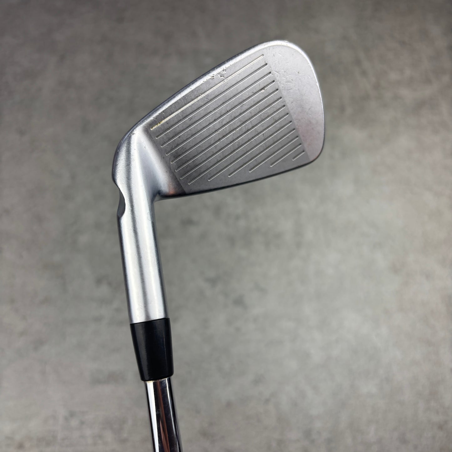 Ping iBlade järnset 4–PW – Dynamic Gold 120 S300 Stiff – Blue Dot