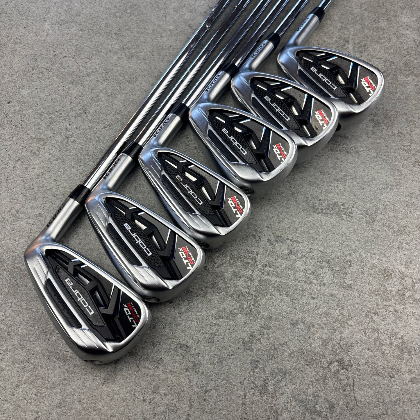 Cobra LTDx ONE Length Järnset 5–PW – KBS Tour 90 Stiff – begagnad golfklubba – bild 2