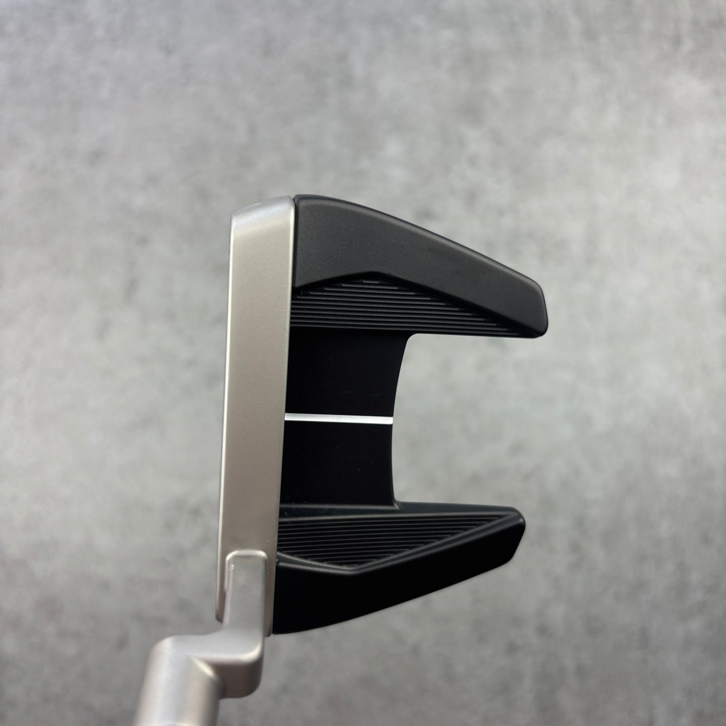 TaylorMade SYSTM2 Bandon 12 Putter – 35 tum – begagnad golfklubba – bild 3