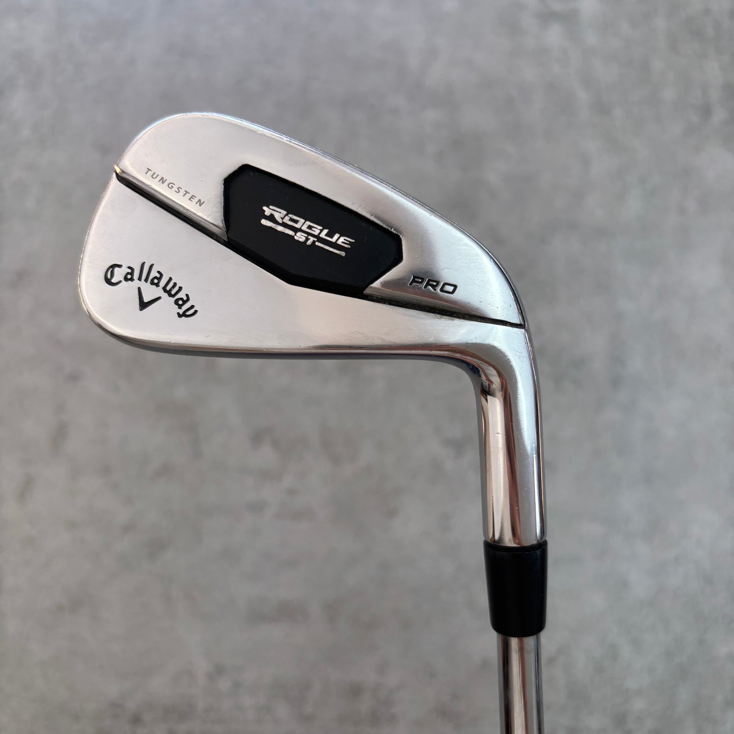 Callaway Rogue ST Pro järnset (5–PW) – Stiff – begagnad golfklubba – bild 1