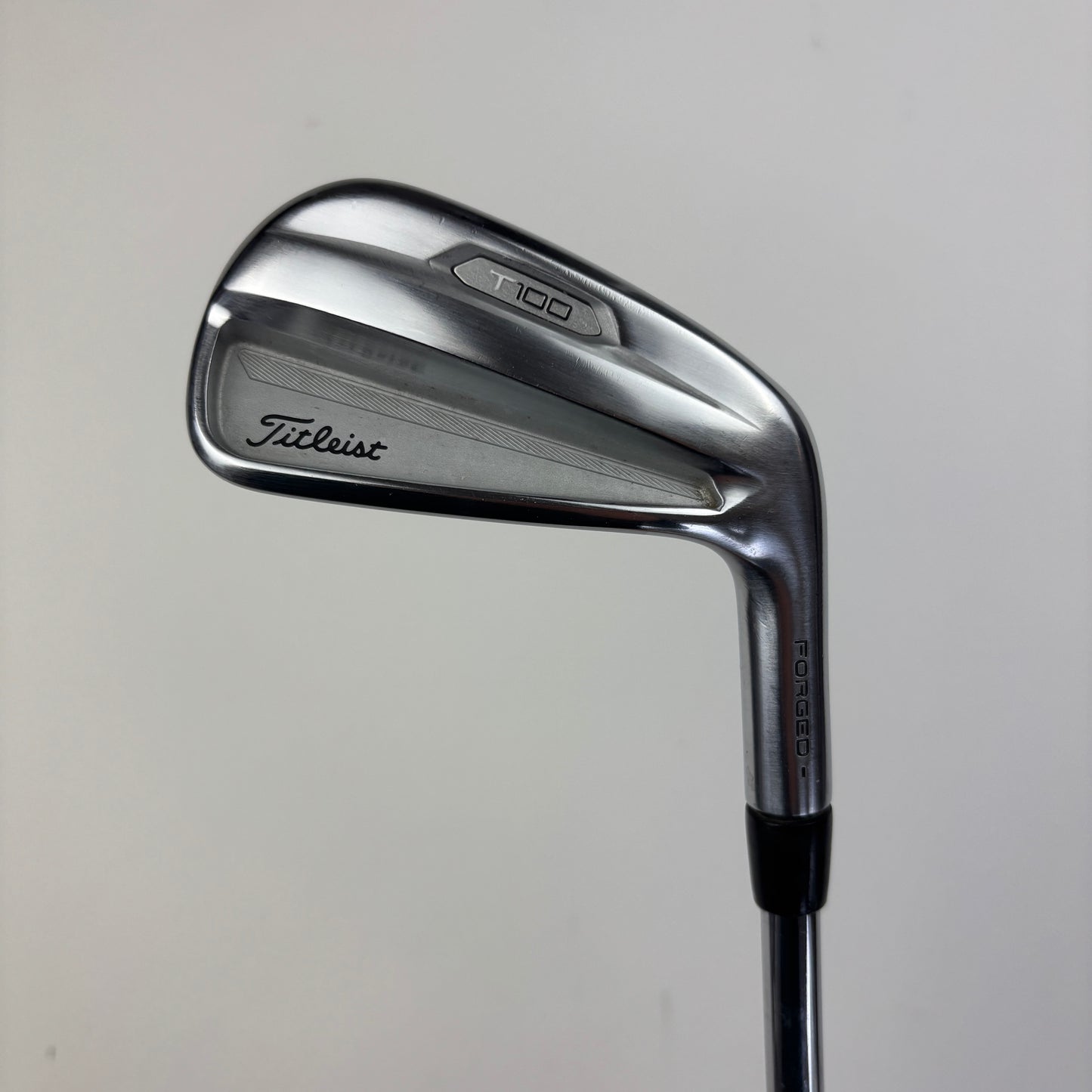 Titleist T100 järnset (4–P) - Stiff