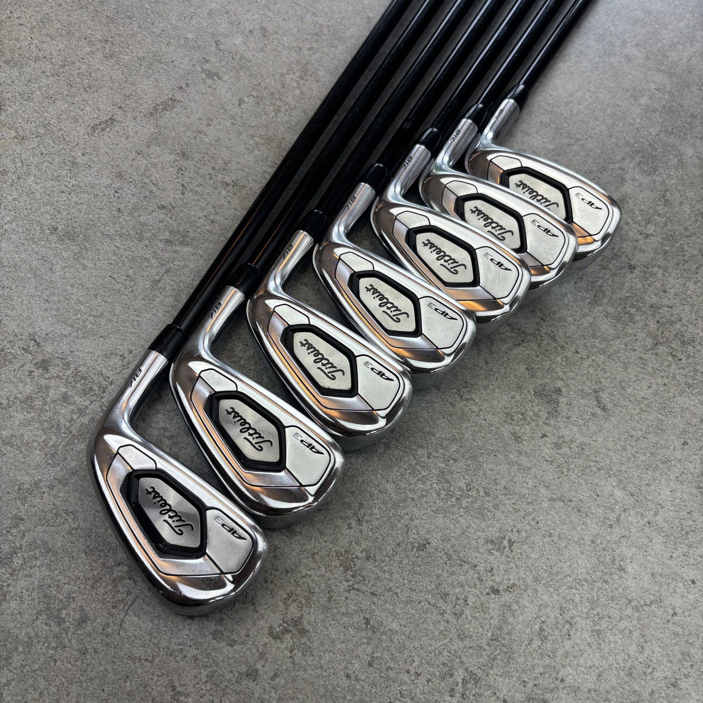 Titleist 718 AP3 järnset (4–P) - Regular
