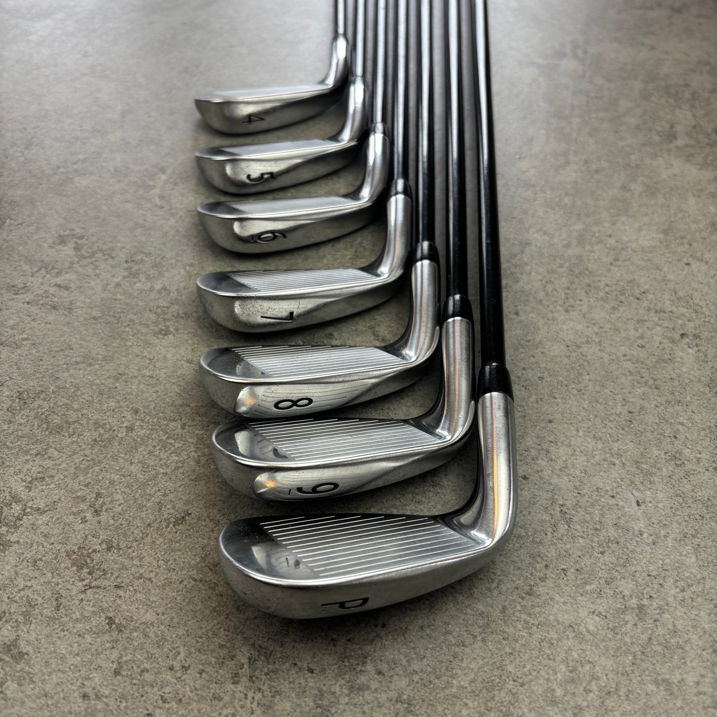 Titleist 718 AP3 järnset (4–P) - Regular