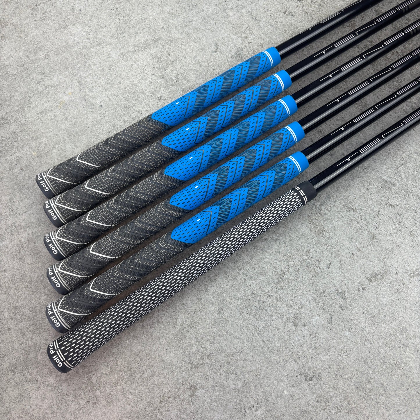 Titleist T300 järnset (5–P) - Regular