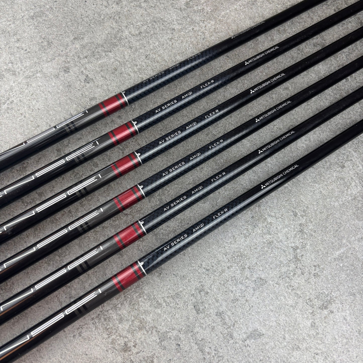 Titleist T300 järnset (5–P) - Regular