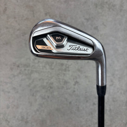 Titleist T300 järnset (5–P) - Regular