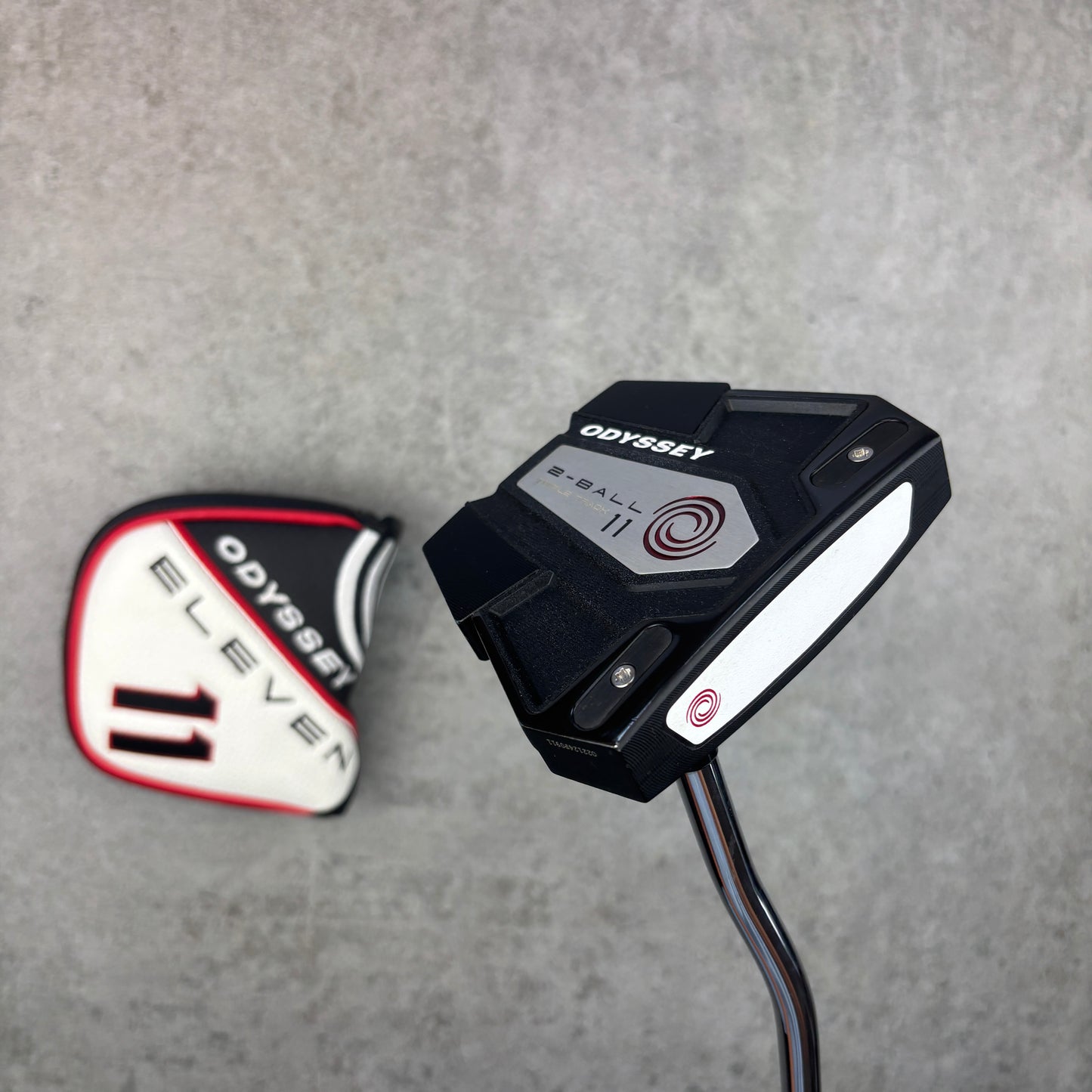 Odyssey 2-Ball Eleven Triple Track putter - 34 tum