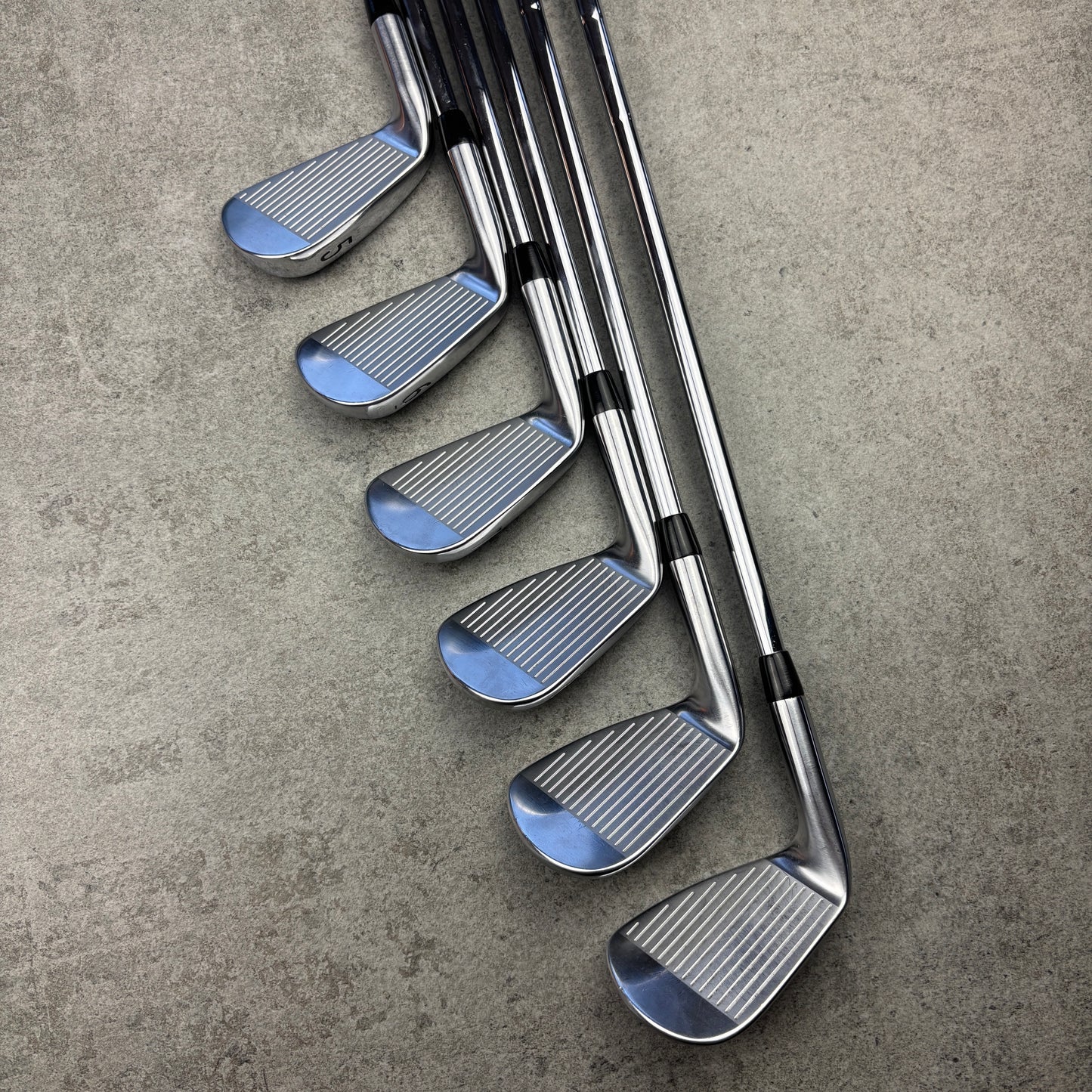 Titleist T100 / 620 CB / 620 MB järnset (5–PW) – Regular