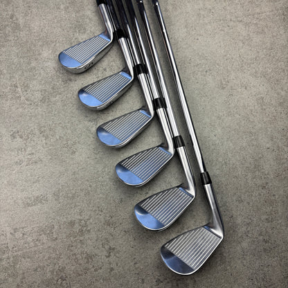 Titleist T100 / 620 CB / 620 MB järnset (5–PW) – Regular