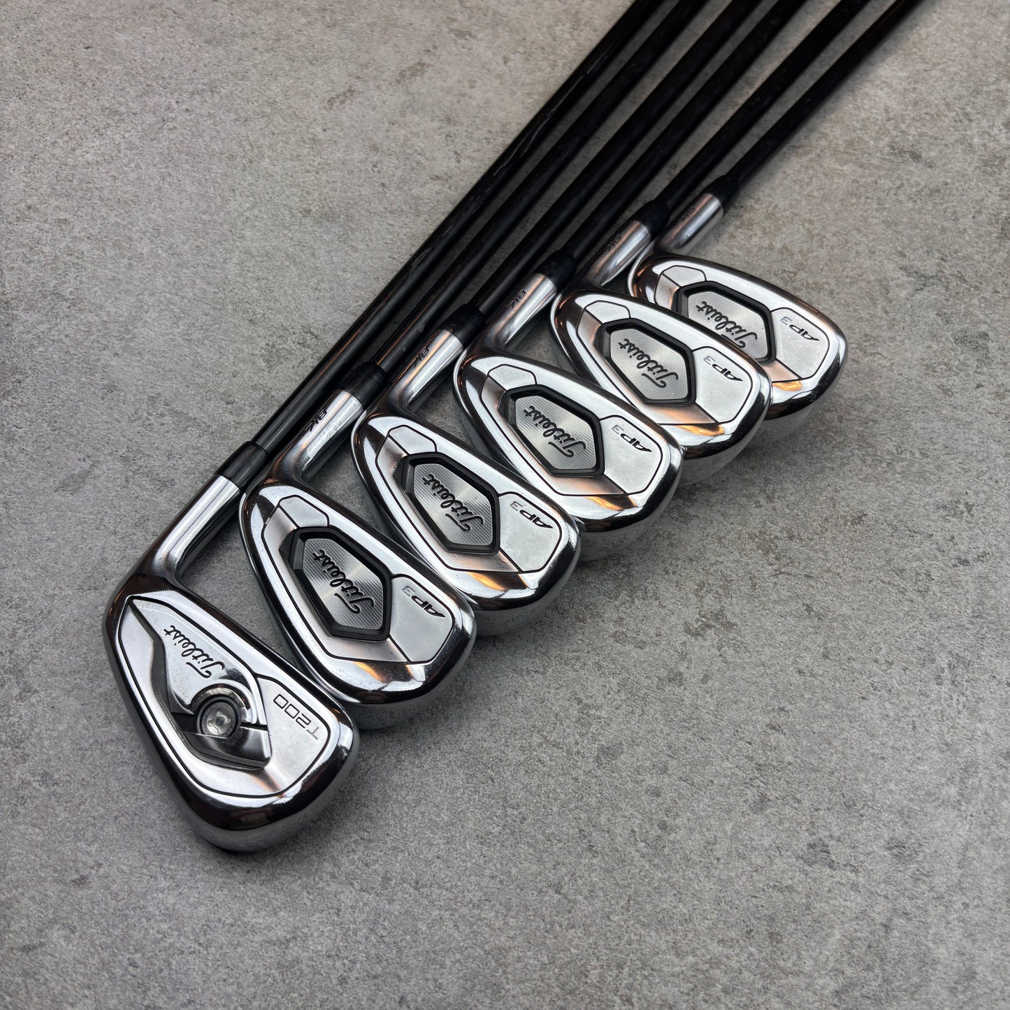 Titleist 718 AP3/T200 combo-järnset 5–PW – Regular grafit