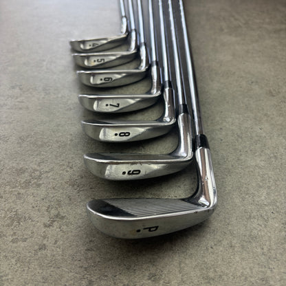 Callaway Apex Pro 19 järnset (4–PW) – X-Stiff (J9 Stiff)