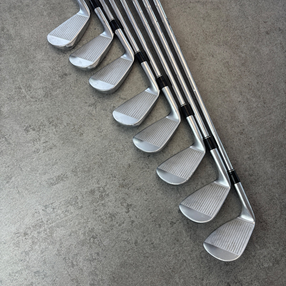 Srixon ZX7 Mk II (4–9 + PW + AW) - Stiff – begagnad golfklubba – bild 3
