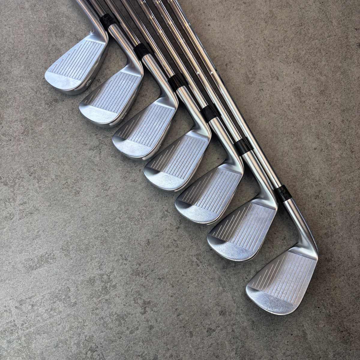 Takomo Iron 201 (4–P) - Stiff – begagnad golfklubba – bild 3