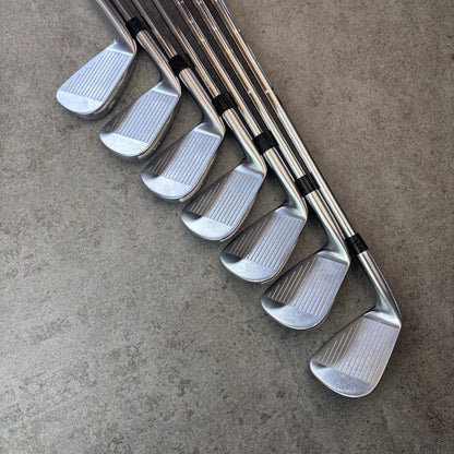 Takomo Iron 201 (4–P) - Stiff – begagnad golfklubba – bild 3