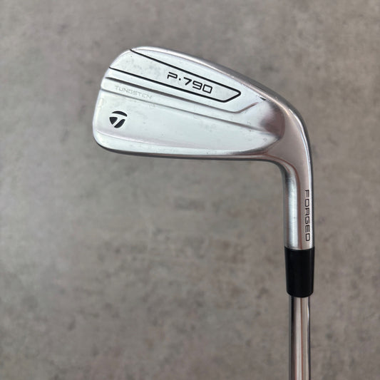 TaylorMade P790 (6–P) - Stiff – begagnad golfklubba – bild 1